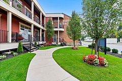 110 - 3710 MAIN Street, Niagara Falls, ON, exterior