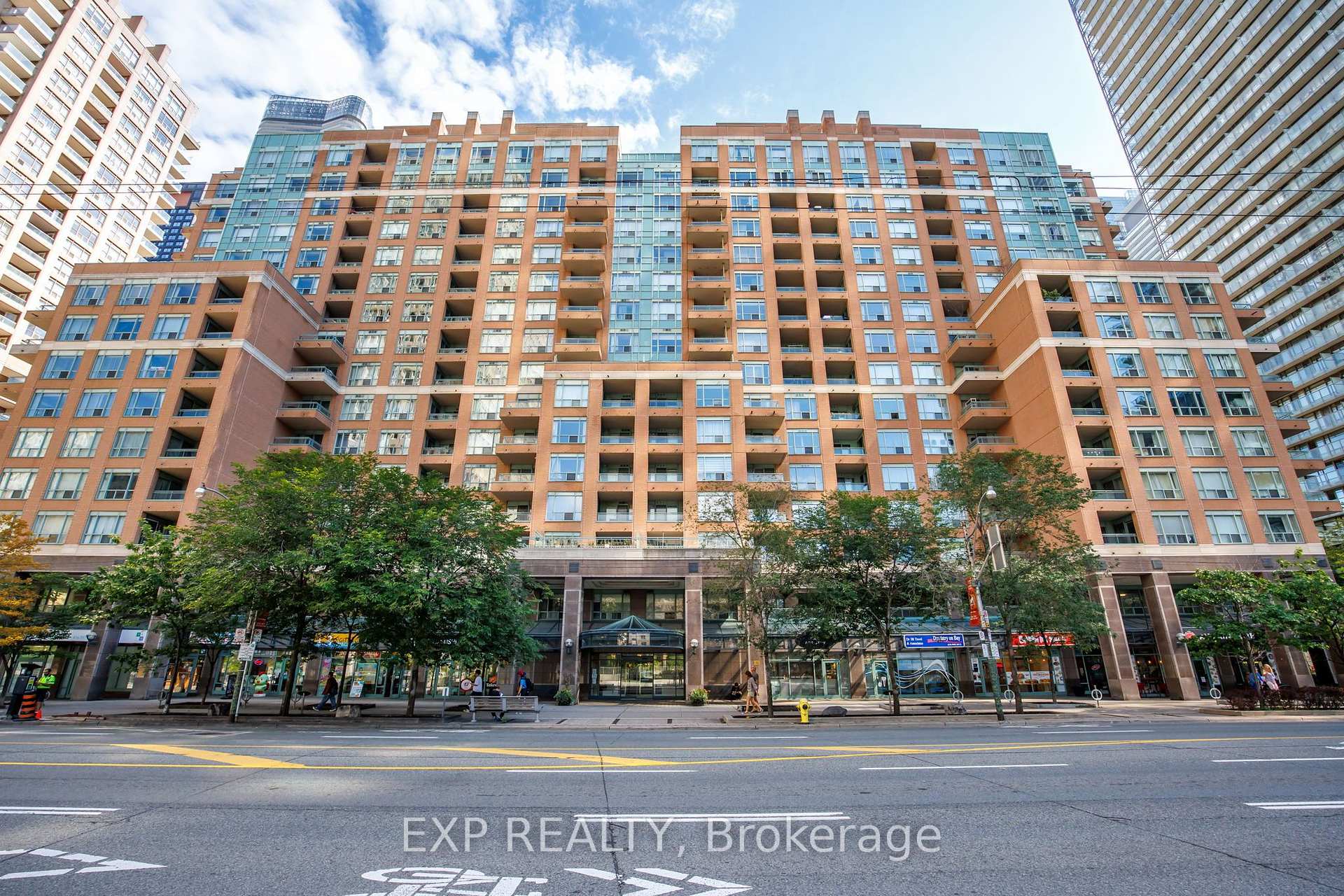409 - 889 Bay Street, Toronto C01, ON, exterior