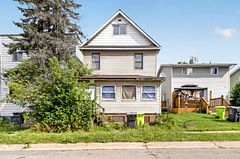 678 Albert Street W, Sault Ste Marie, ON, exterior