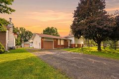 21 Maitland Street, Stittsville - Munster - Richmond, ON, exterior