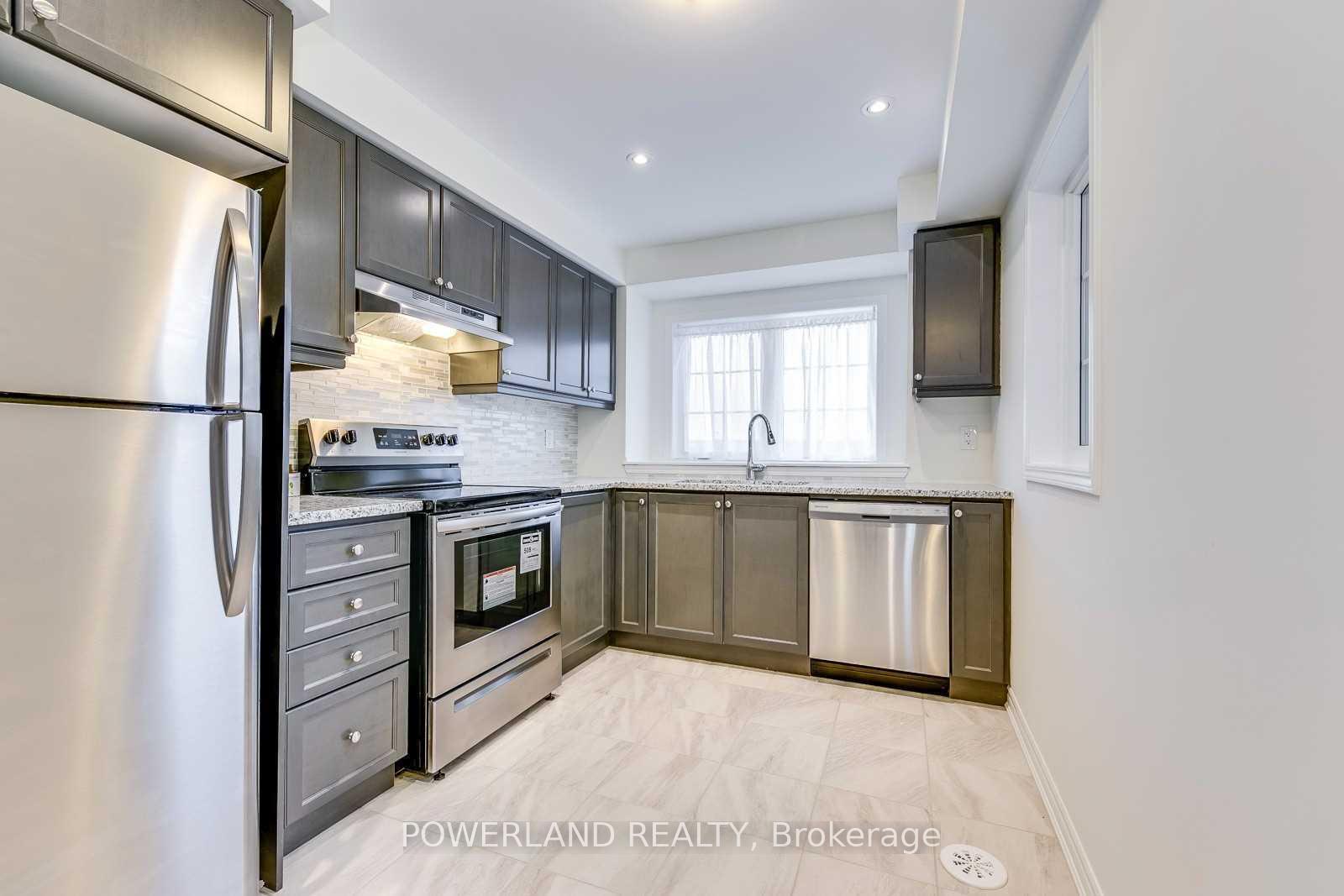77 Mcalister Avenue, Richmond Hill, ON, exterior