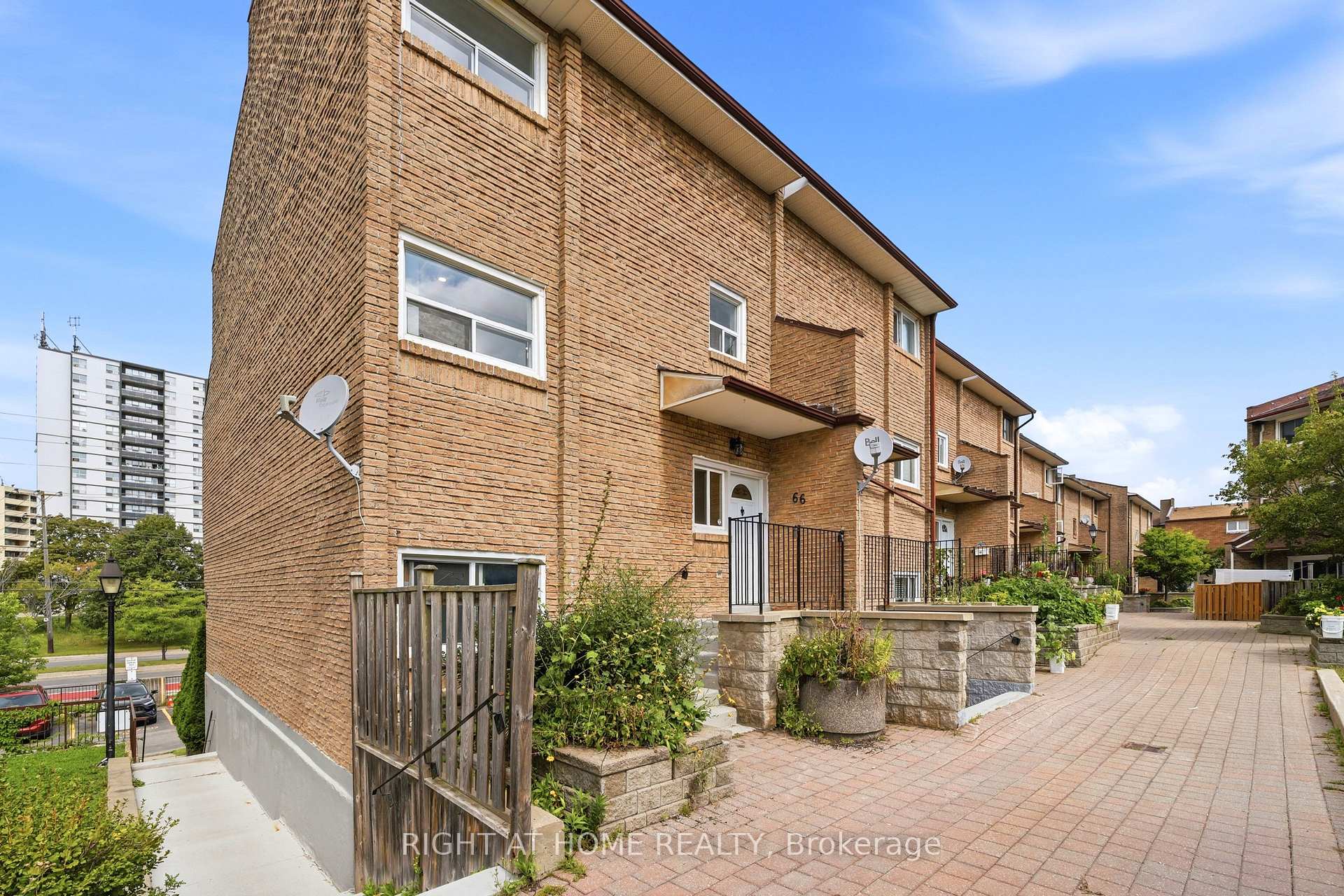 66 - 91 Muir Drive, Toronto E08, ON, exterior