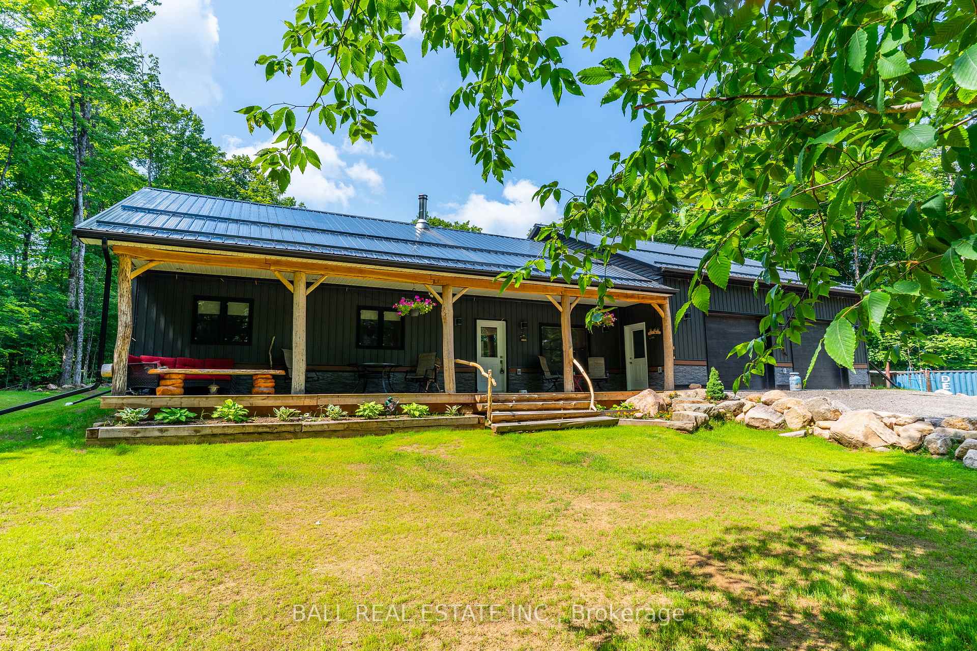 2430 Hadlington Road, Highlands East, ON, exterior