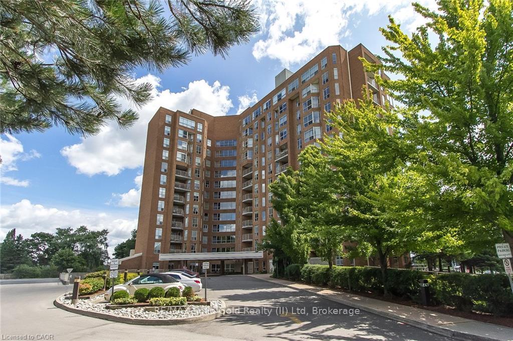 101 - 1414 King Street E, Waterloo, ON, exterior