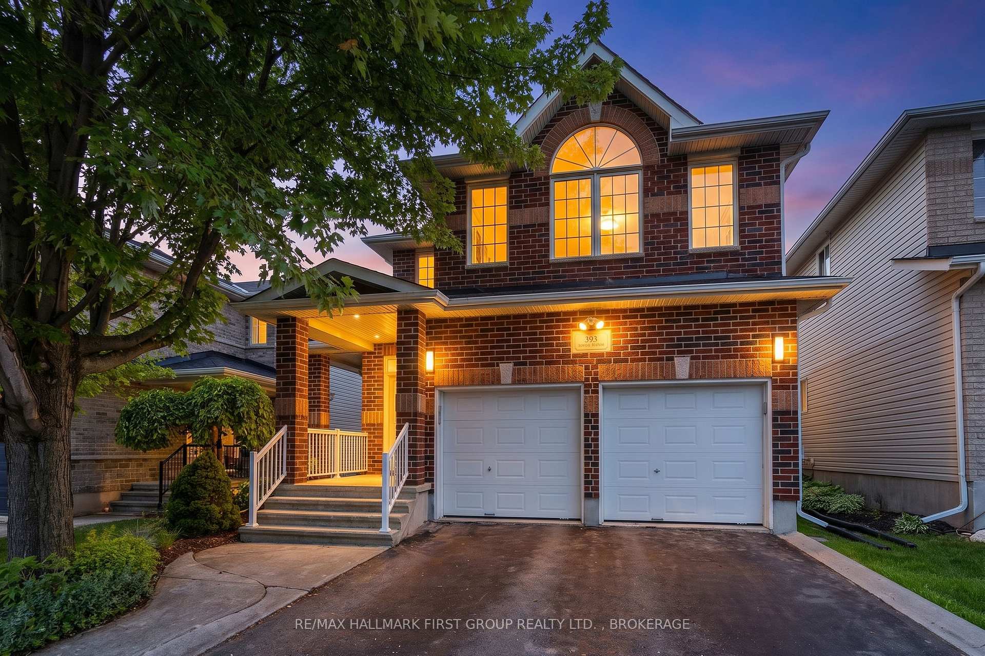 393 CAVENDISH Crescent, Kingston, ON, exterior