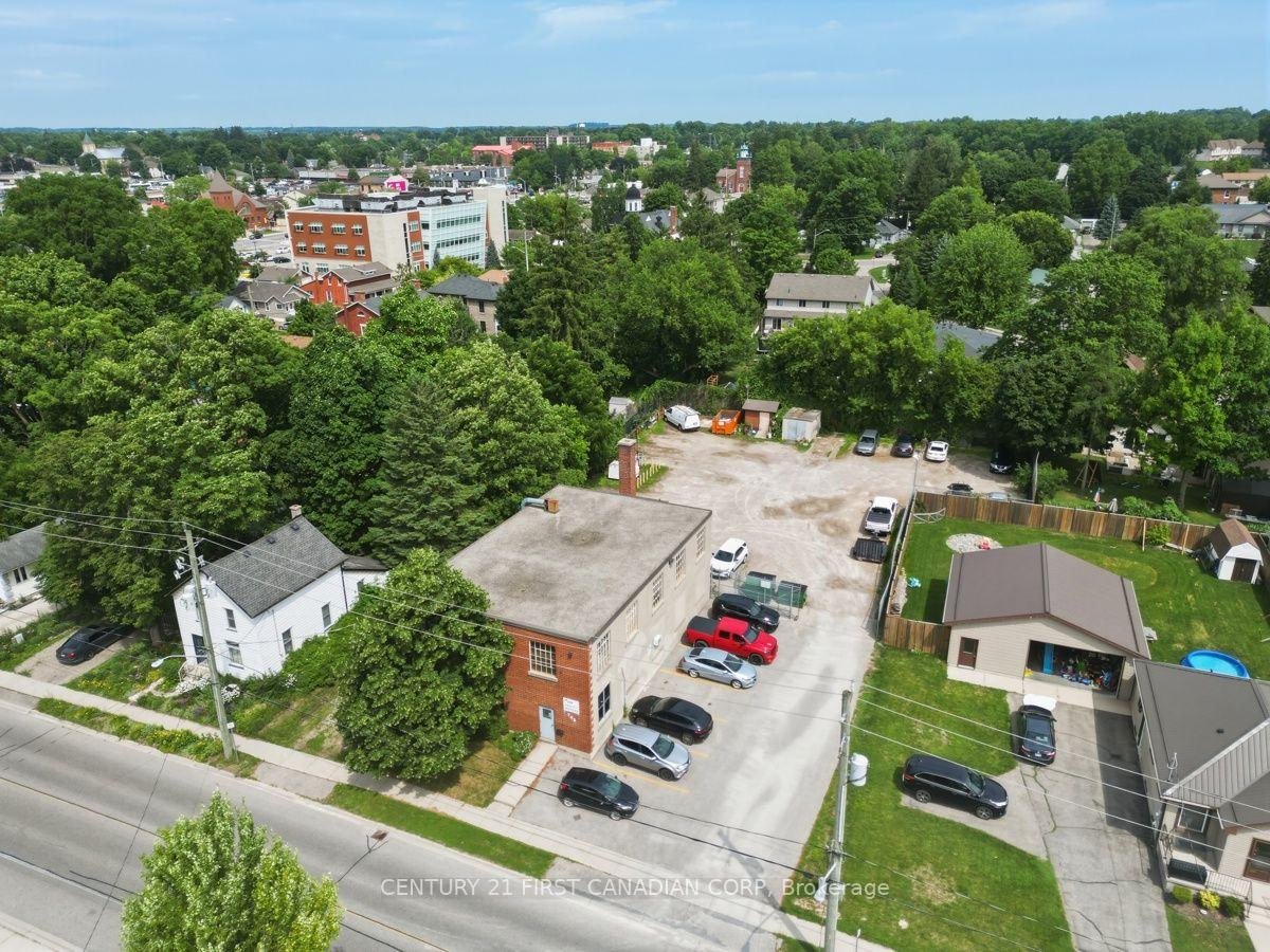 745 Hounsfield Street, Woodstock, ON, exterior