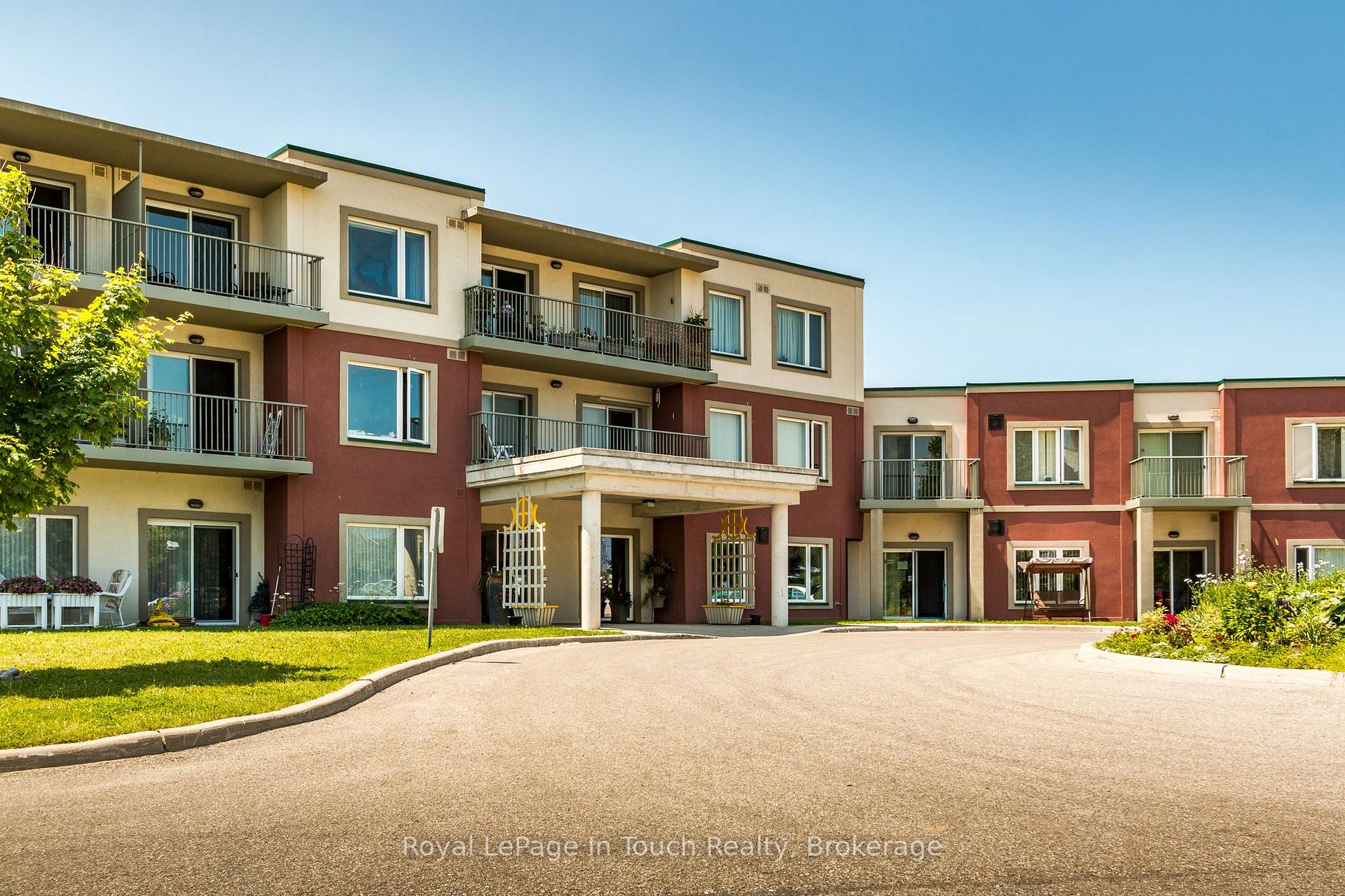102 - 333 LAFONTAINE Road W, Tiny, ON, exterior