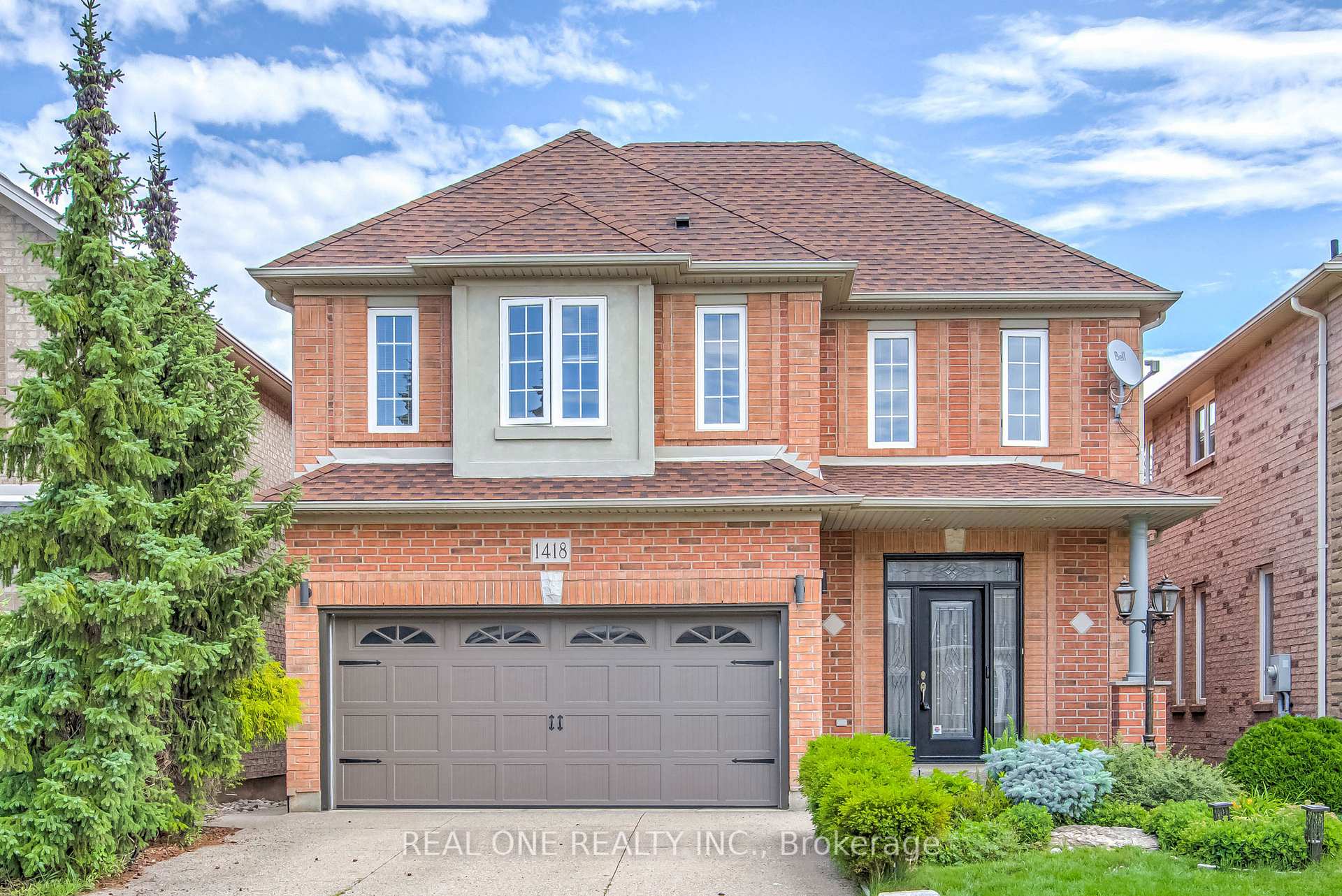 1418 Gulledge Trail, Oakville, ON, exterior