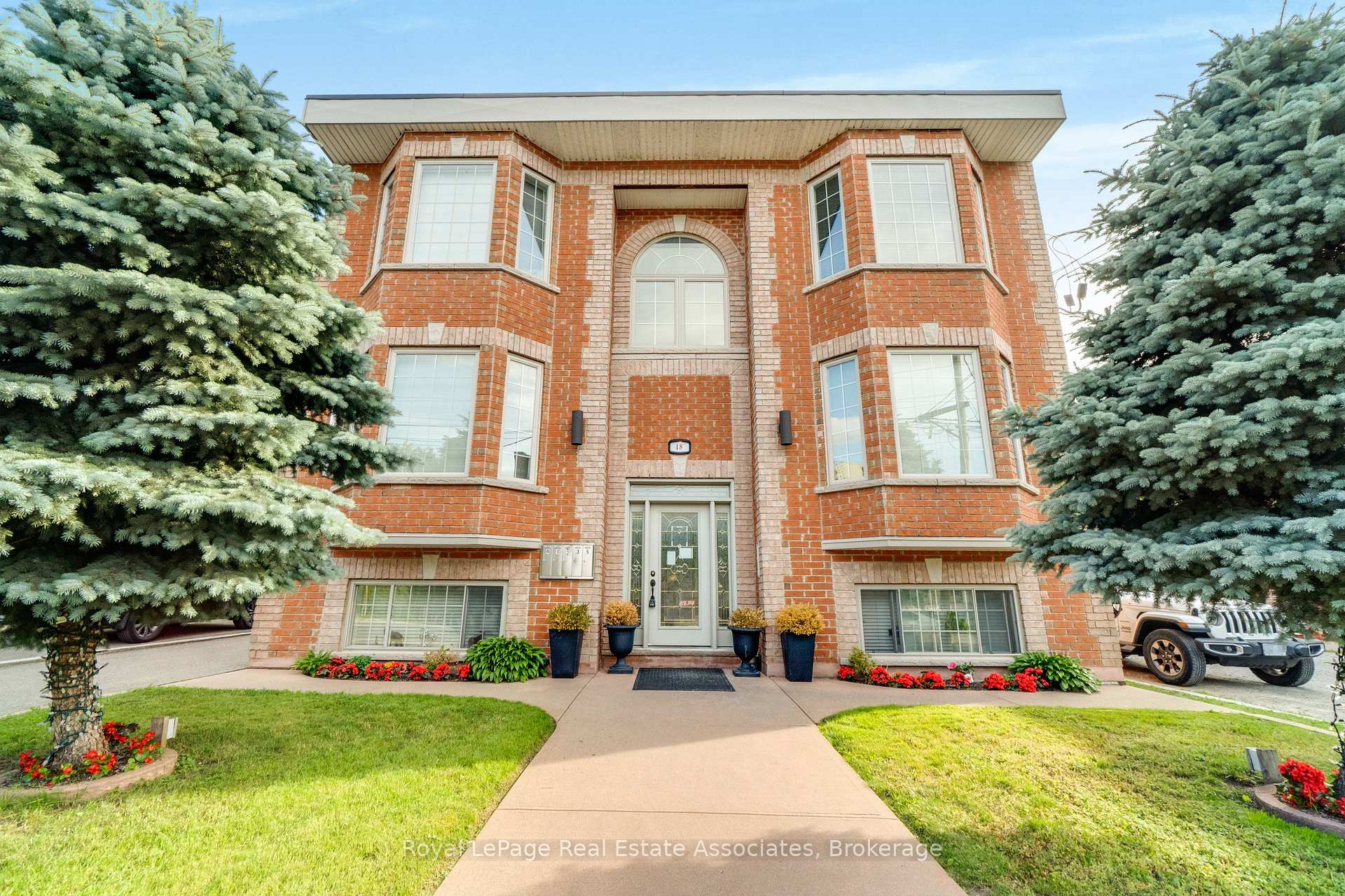 4 - 48 Mississauga Road N, Mississauga, ON, exterior
