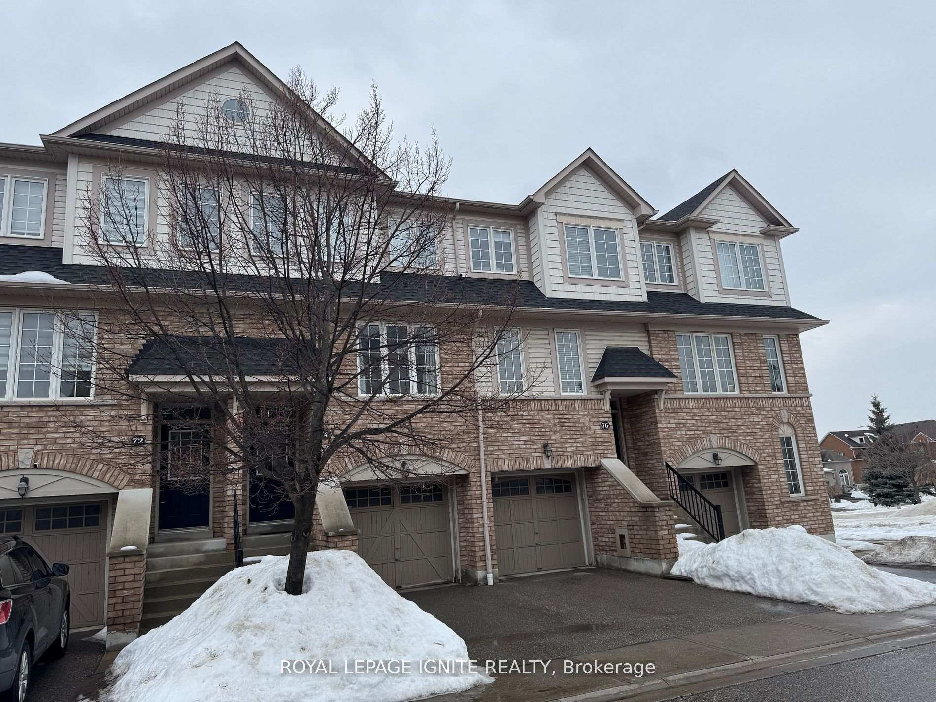 72 Oakins Lane, Ajax, ON, exterior