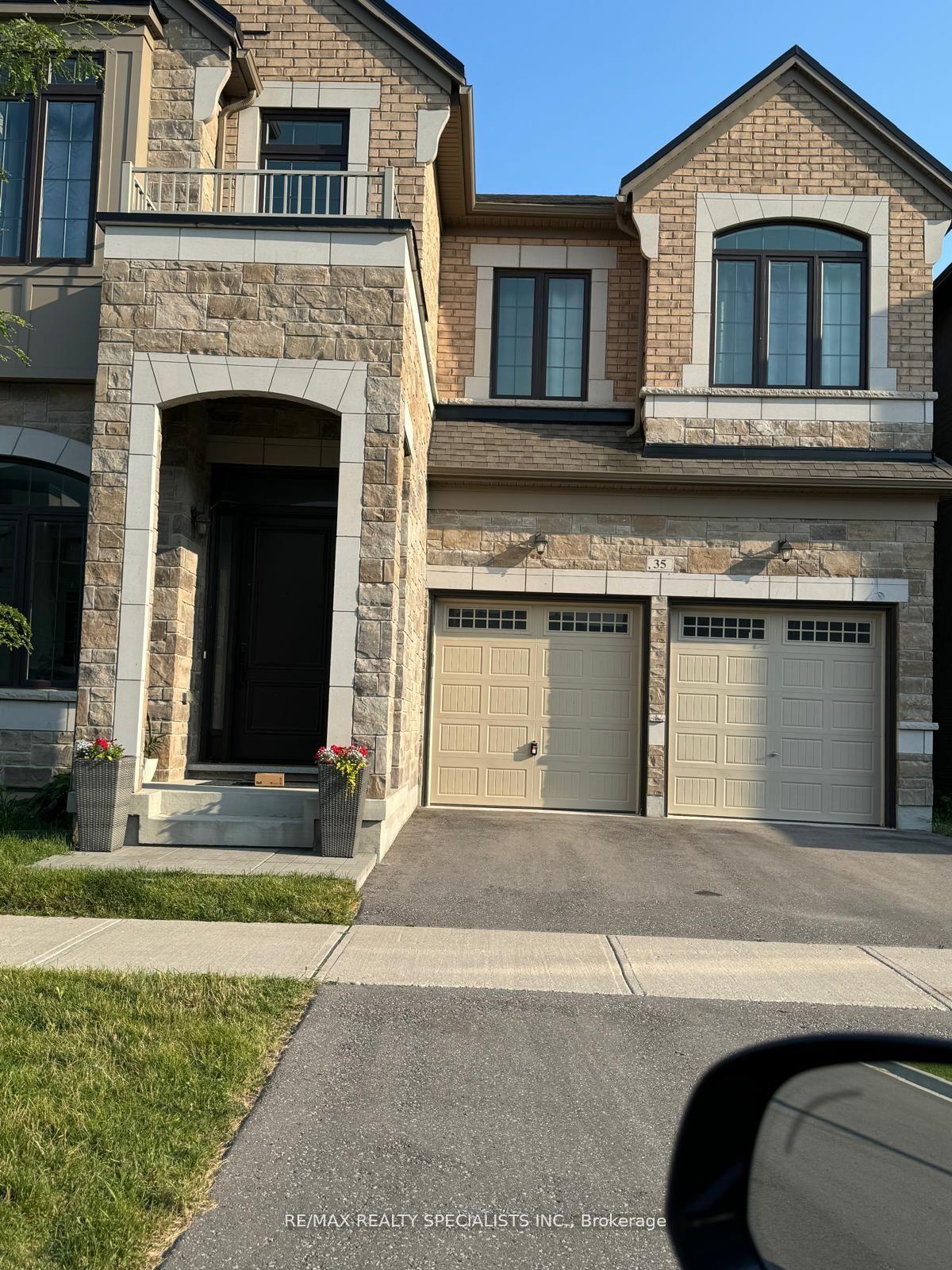 35 Gerden Drive, Richmond Hill, ON, exterior