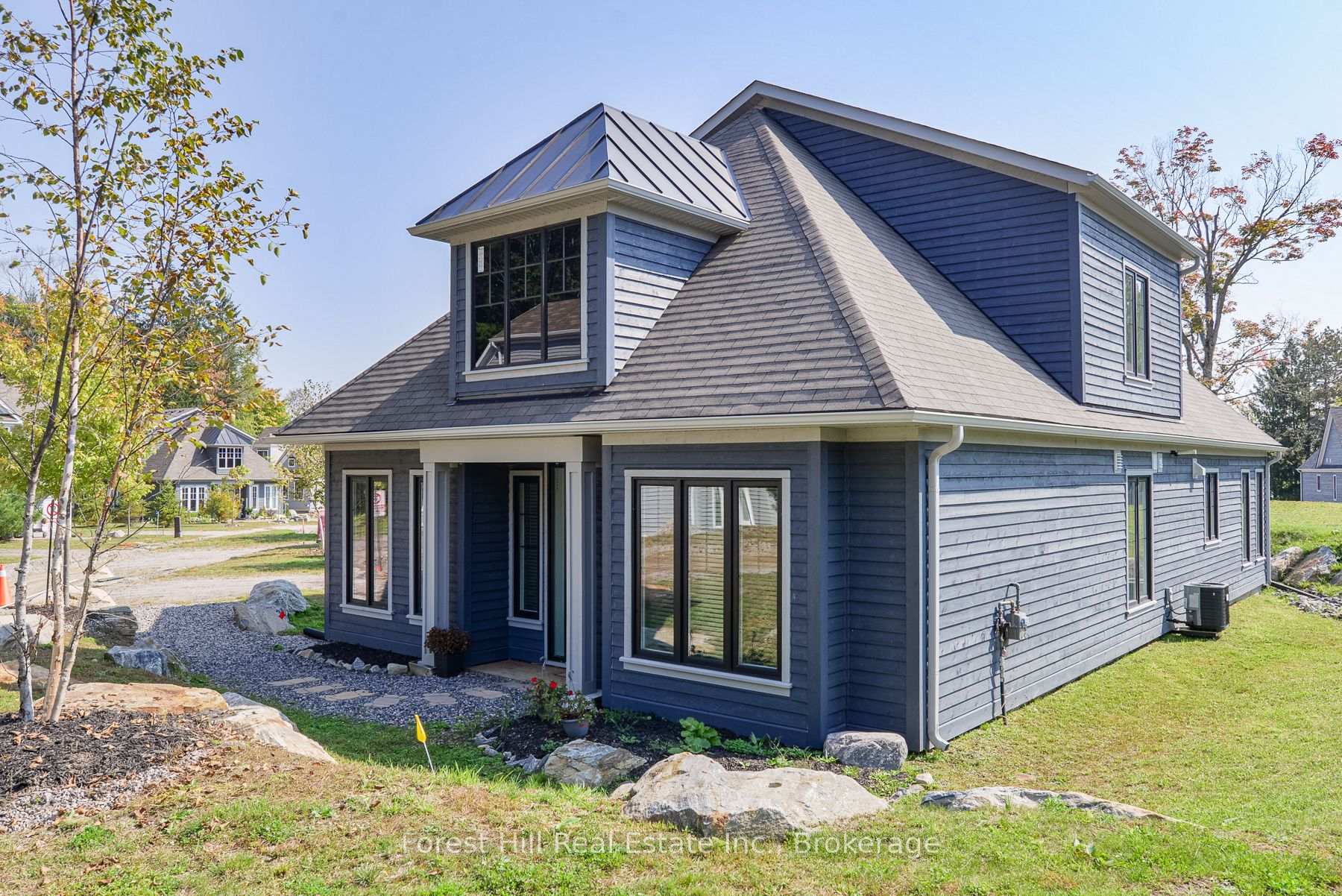 16 - 2054 Peninsula Road, Muskoka Lakes, ON, exterior