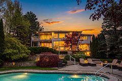 2 Anslow Court, Hamilton, ON, exterior