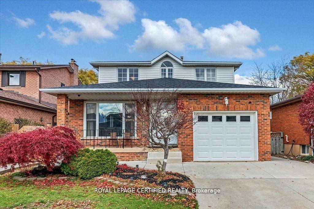 35 Trenholme Crescent, Hamilton, ON, exterior