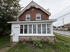149 Mississaga Street W, Orillia, ON, exterior