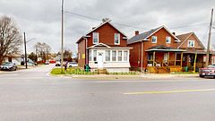 1405 King Street E, Cambridge, ON, exterior