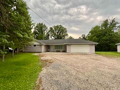986 HWY 11, Dawson, ON, exterior