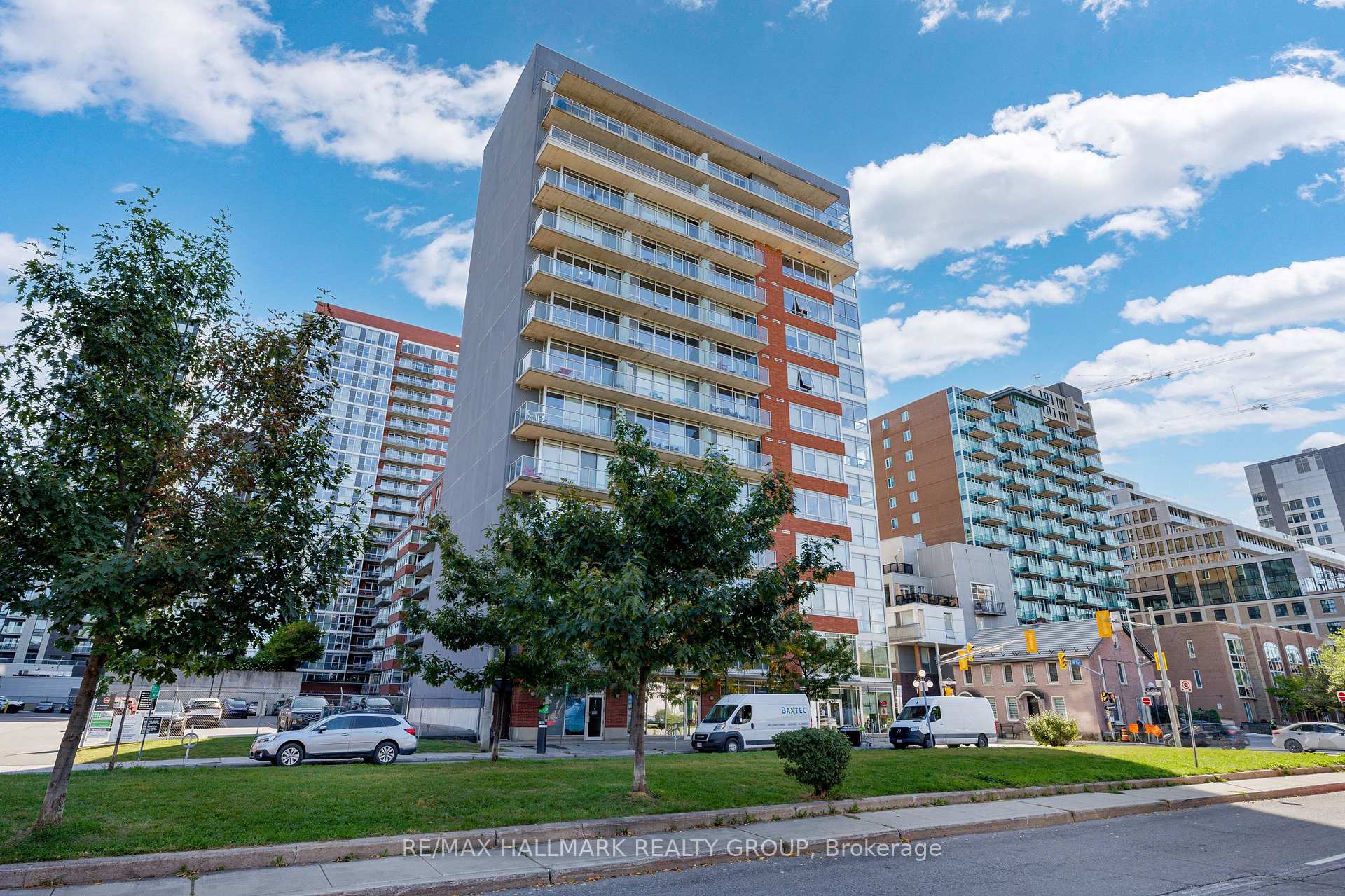 210 - 180 York Street, Lower Town - Sandy Hill, ON, exterior