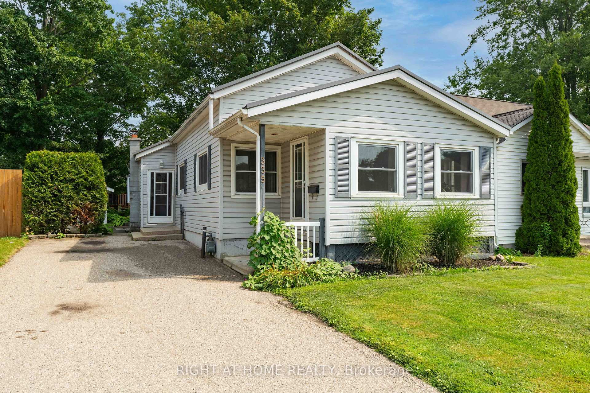 335 Talbot Street E, Aylmer, ON, exterior