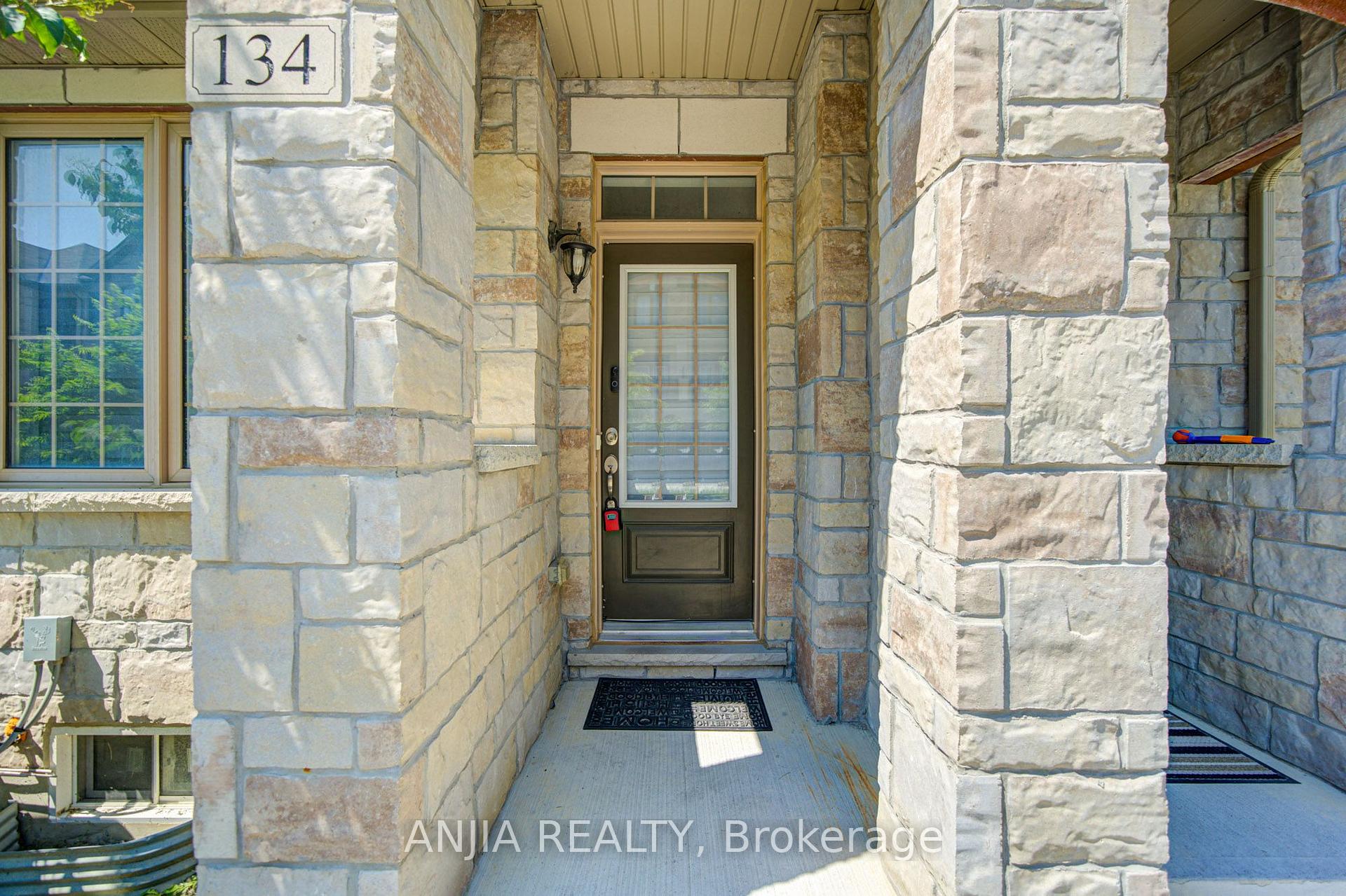 134 Frederick Wilson Avenue, Markham, ON, exterior