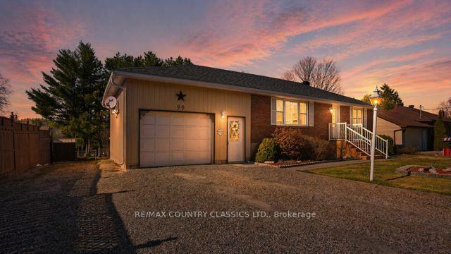 99 Maple Street, Bancroft, ON, exterior