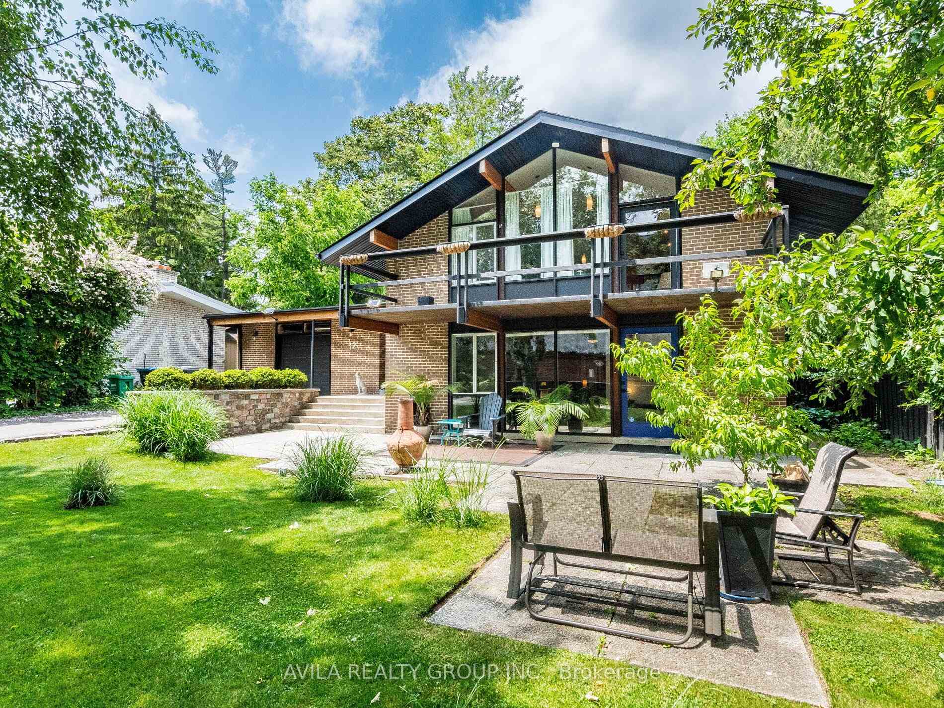 12 Woodbrook Drive, Brampton, ON, exterior