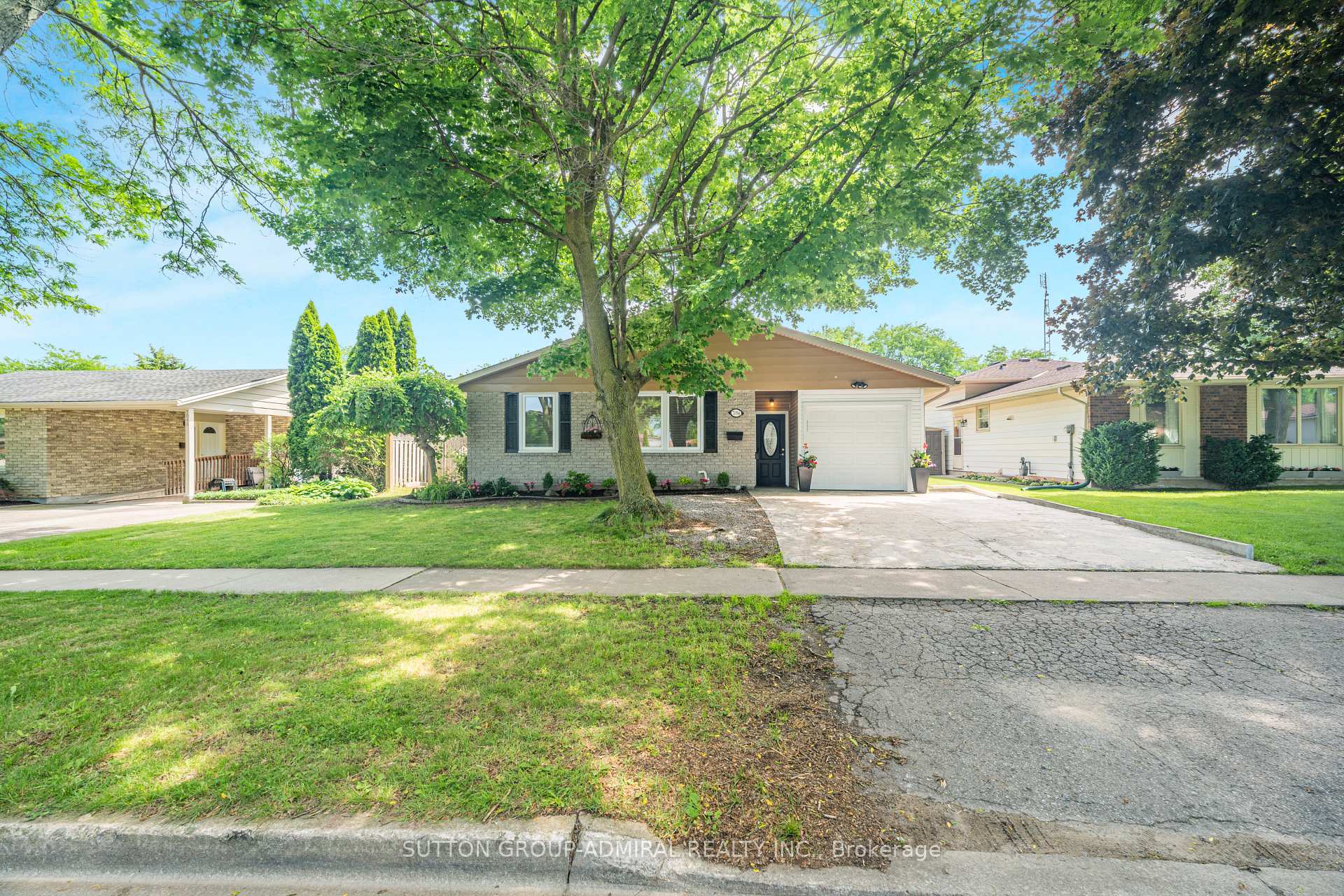 7056 Harriman Street, Niagara Falls, ON, exterior
