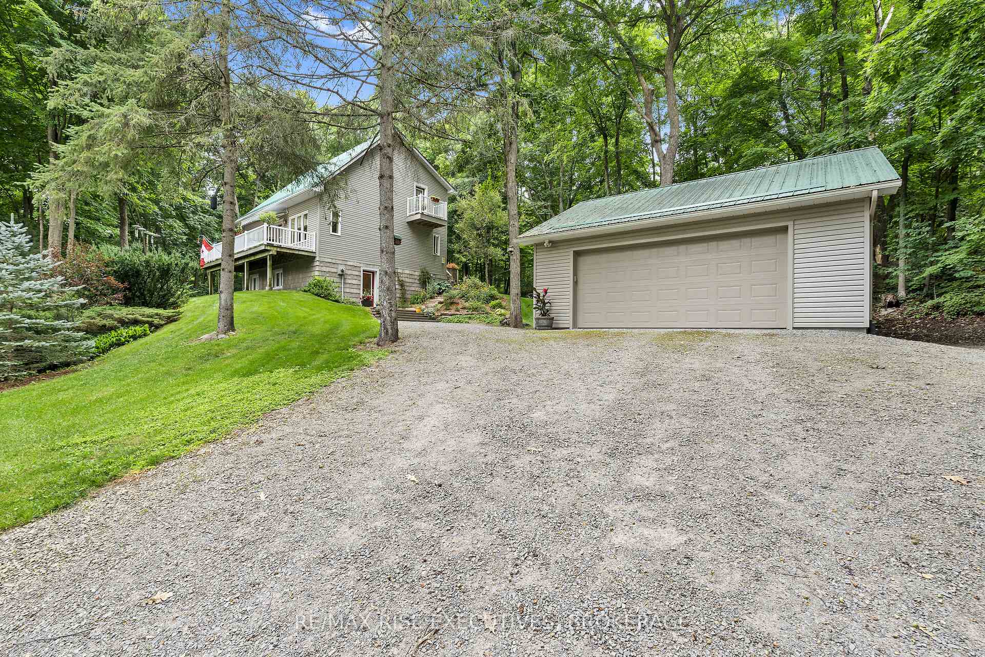196 Old River Road, Leeds and the Thousand Islands, ON, exterior