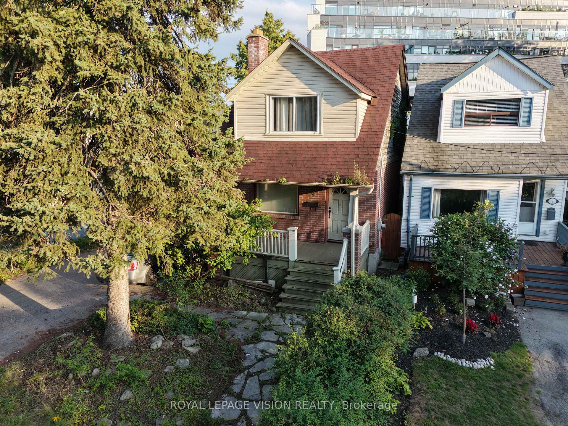 9 East Road, Toronto E06, ON, exterior