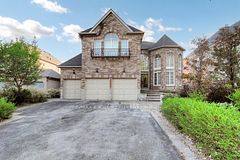 5368 Vail Court, Mississauga, ON, exterior
