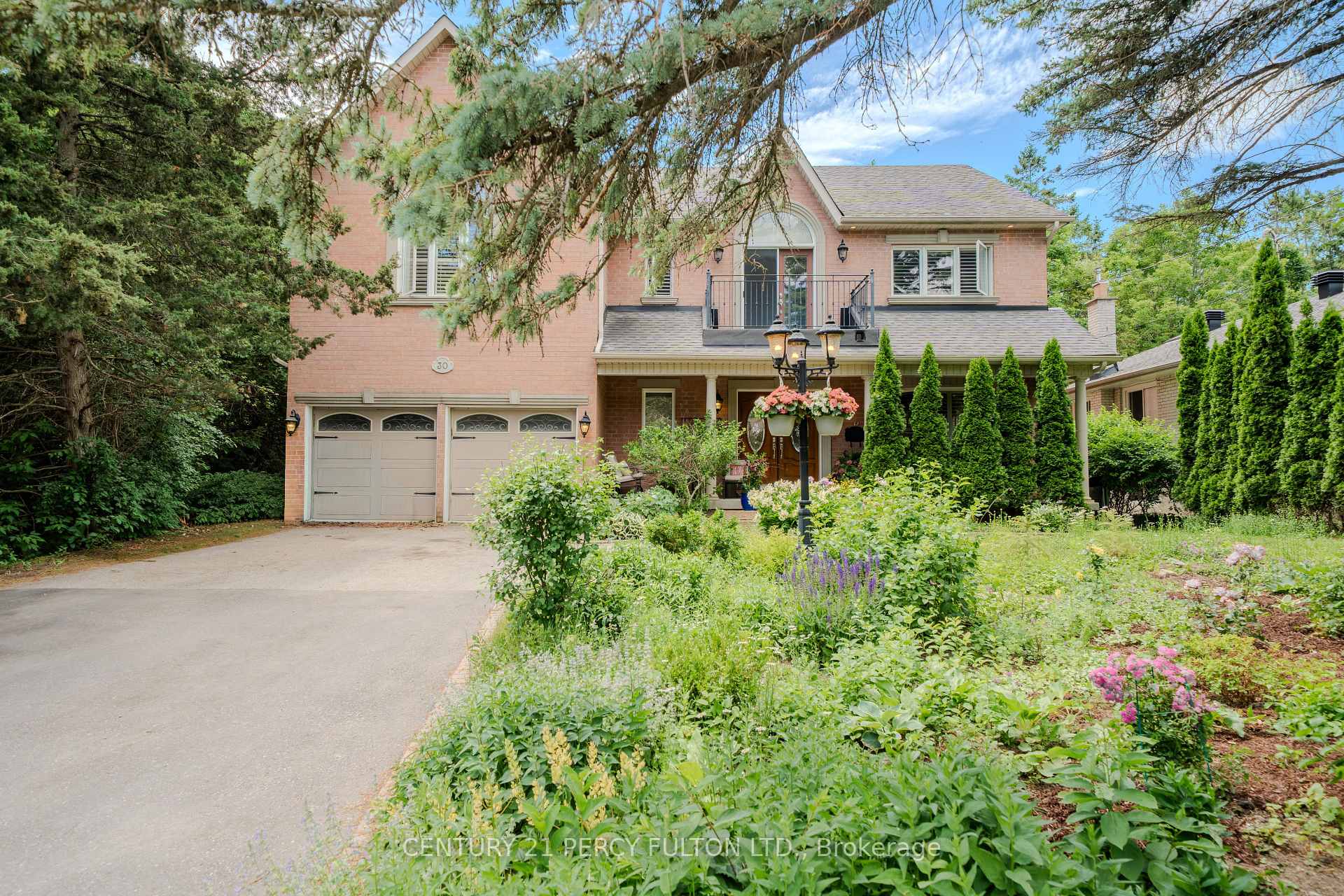 30 Willowgate Drive, Markham, ON, exterior