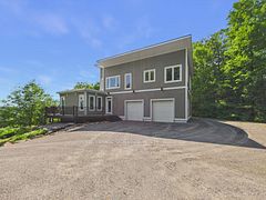 180 Allison's Point Road, Huntsville, ON, exterior