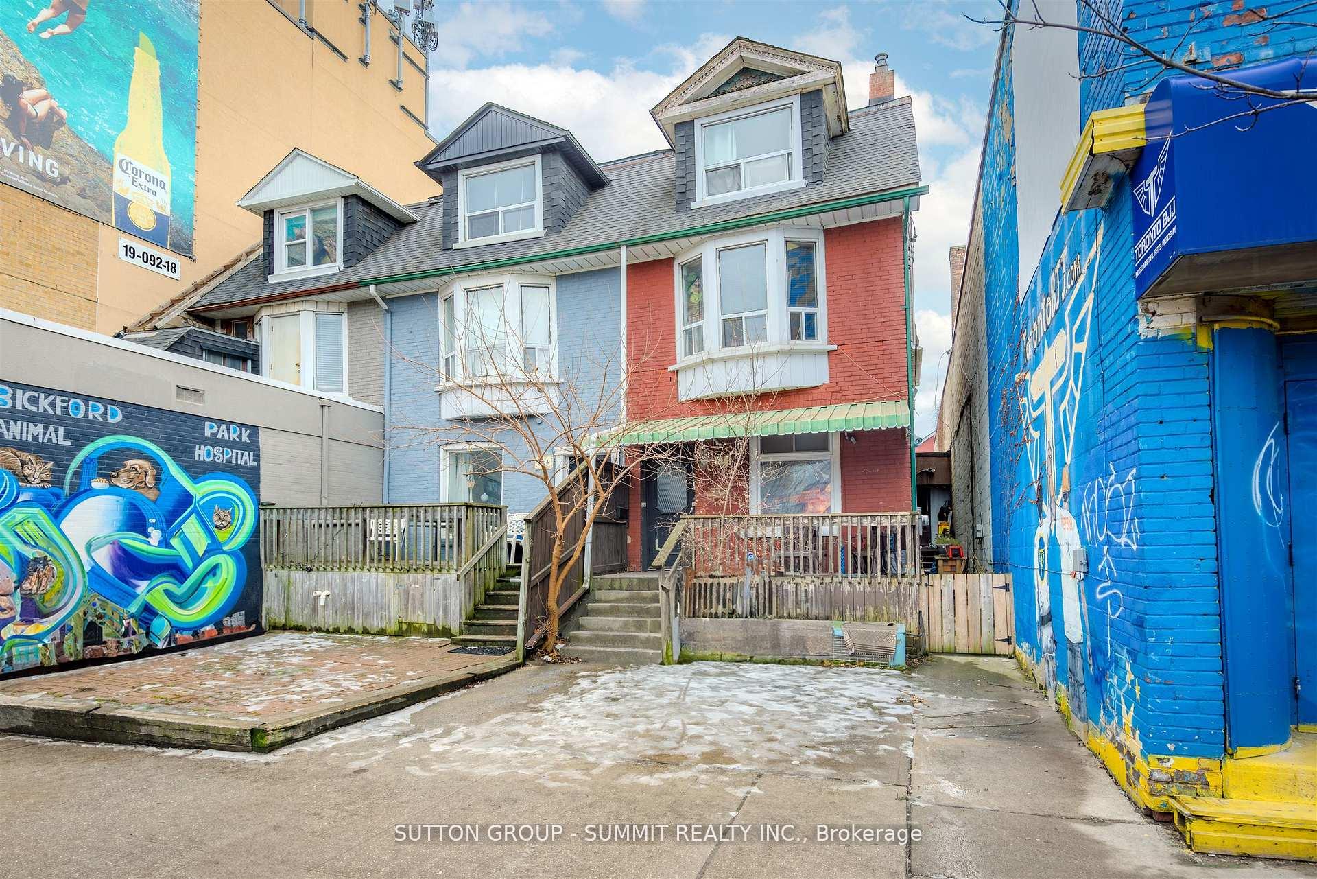 811 Bloor Street W, Toronto C01, ON, exterior