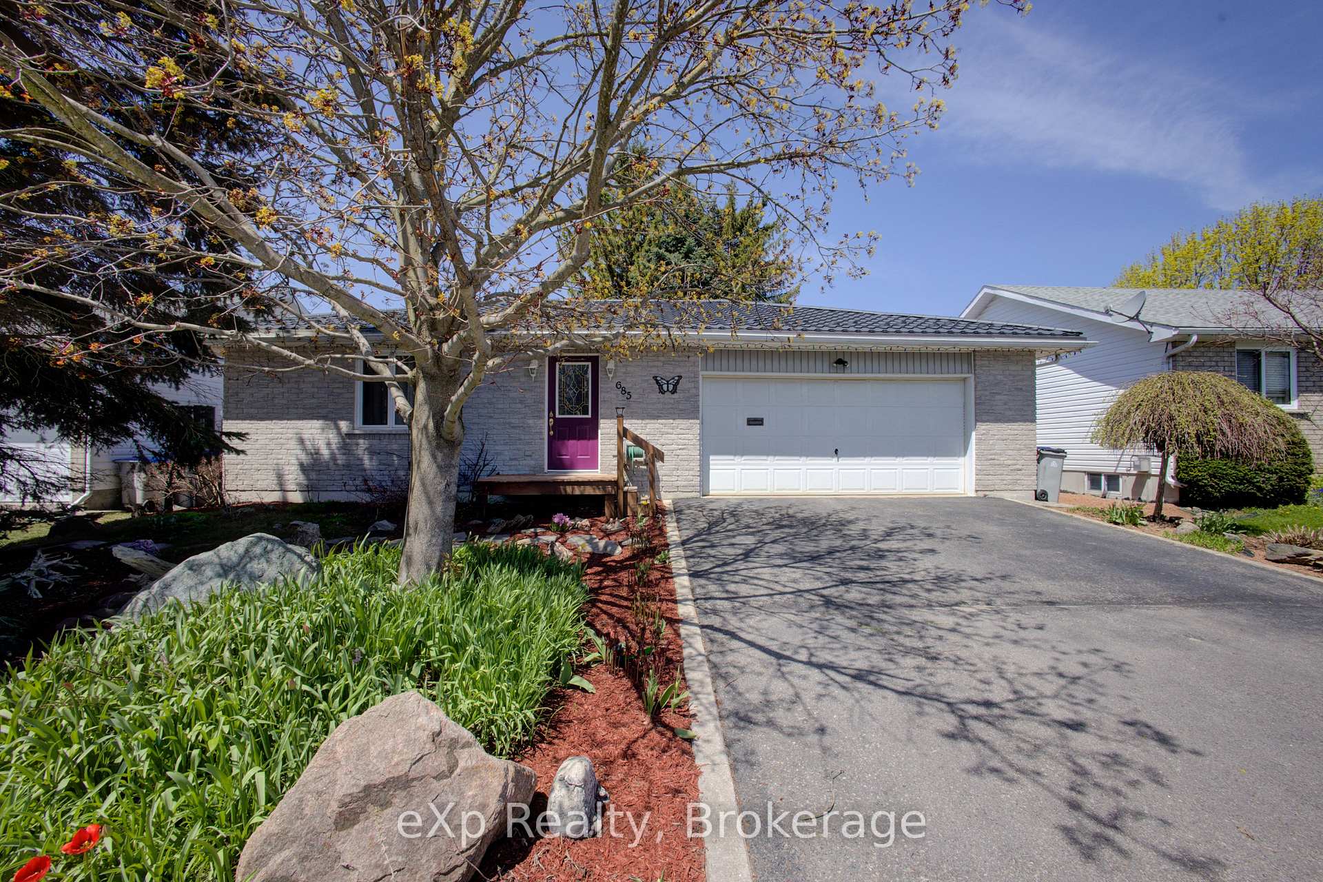 685 RESERVE Avenue S, North Perth, ON, exterior