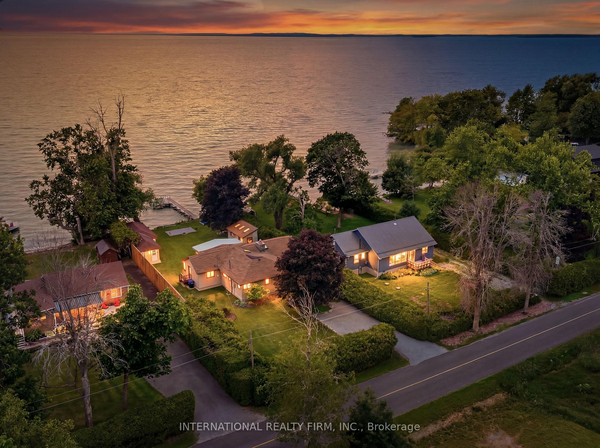 2032 Lakeshore Drive, Ramara, ON, exterior