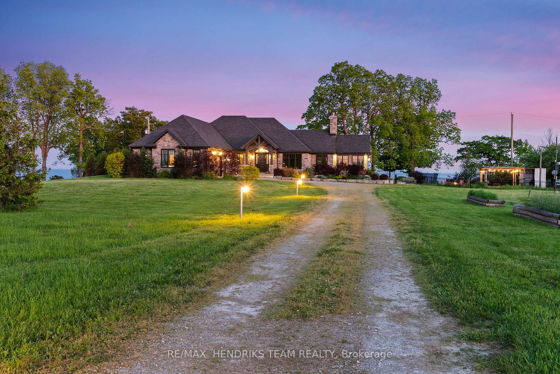 515 Sandy Bay Road, Haldimand, ON, exterior