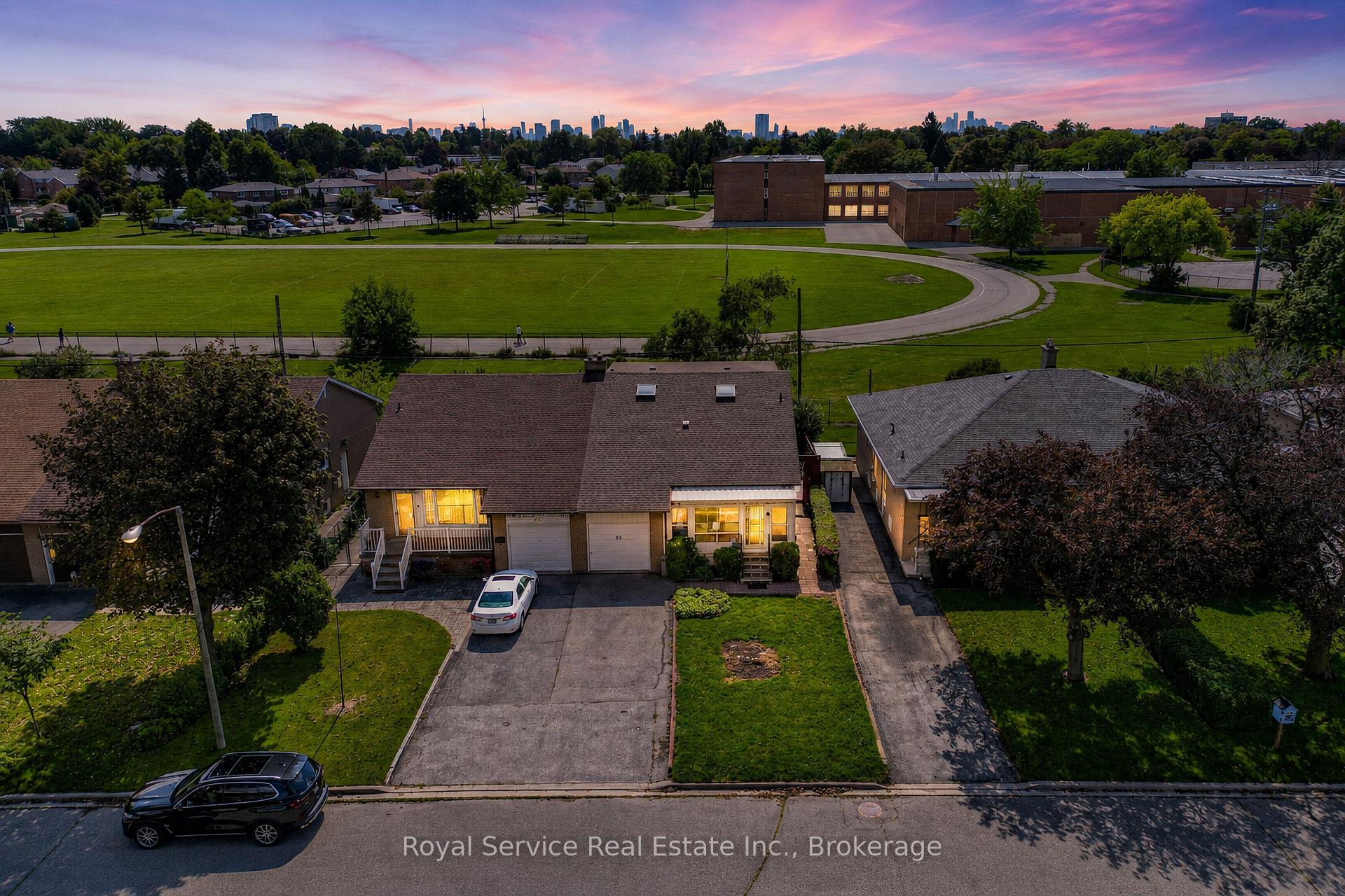 65 Combermere Drive, Toronto C13, ON, exterior