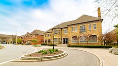 55-308 - 55 Village Centre Place, Mississauga, ON, exterior