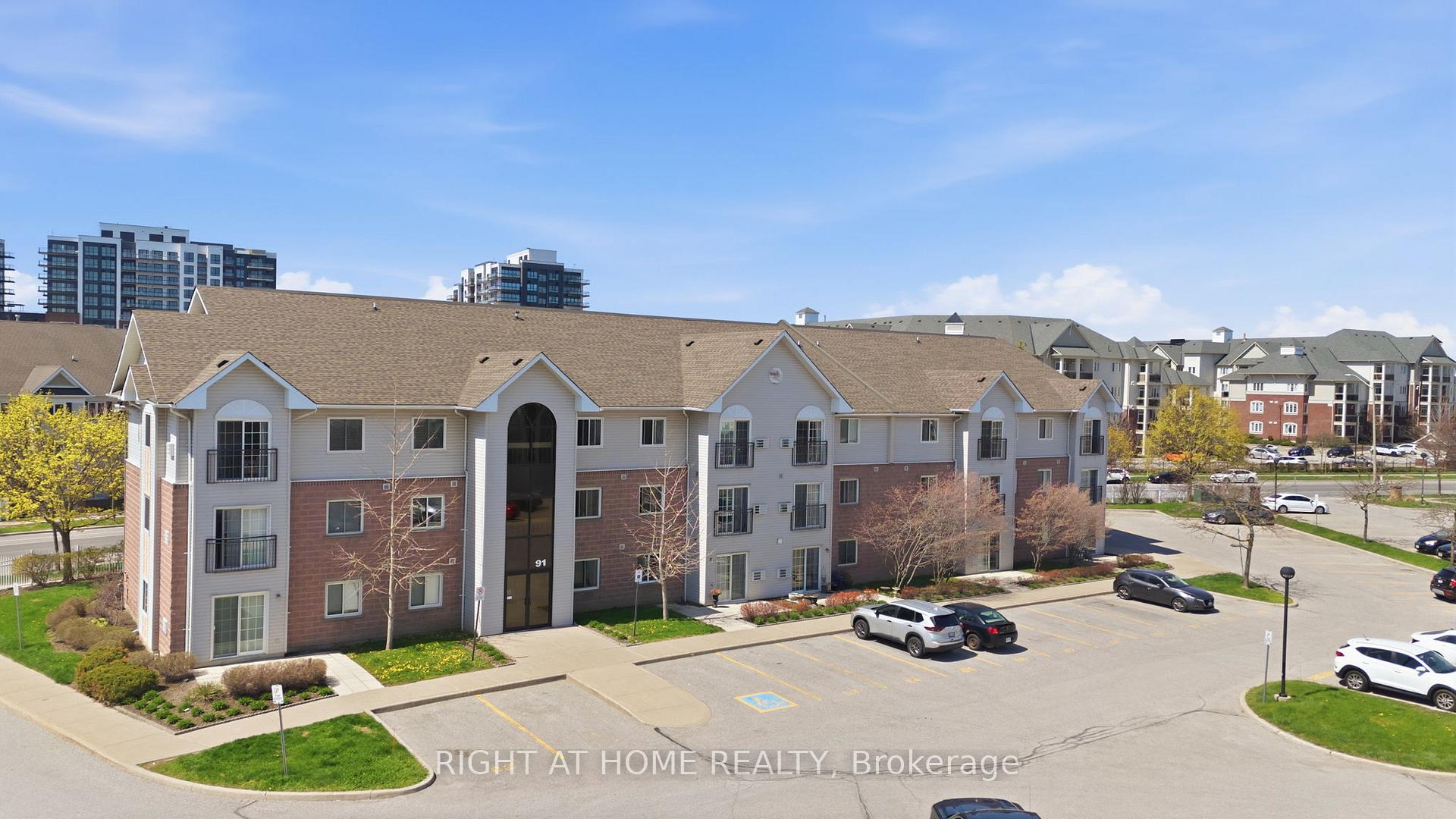 102 - 91 Aspen Springs Drive, Clarington, ON, exterior