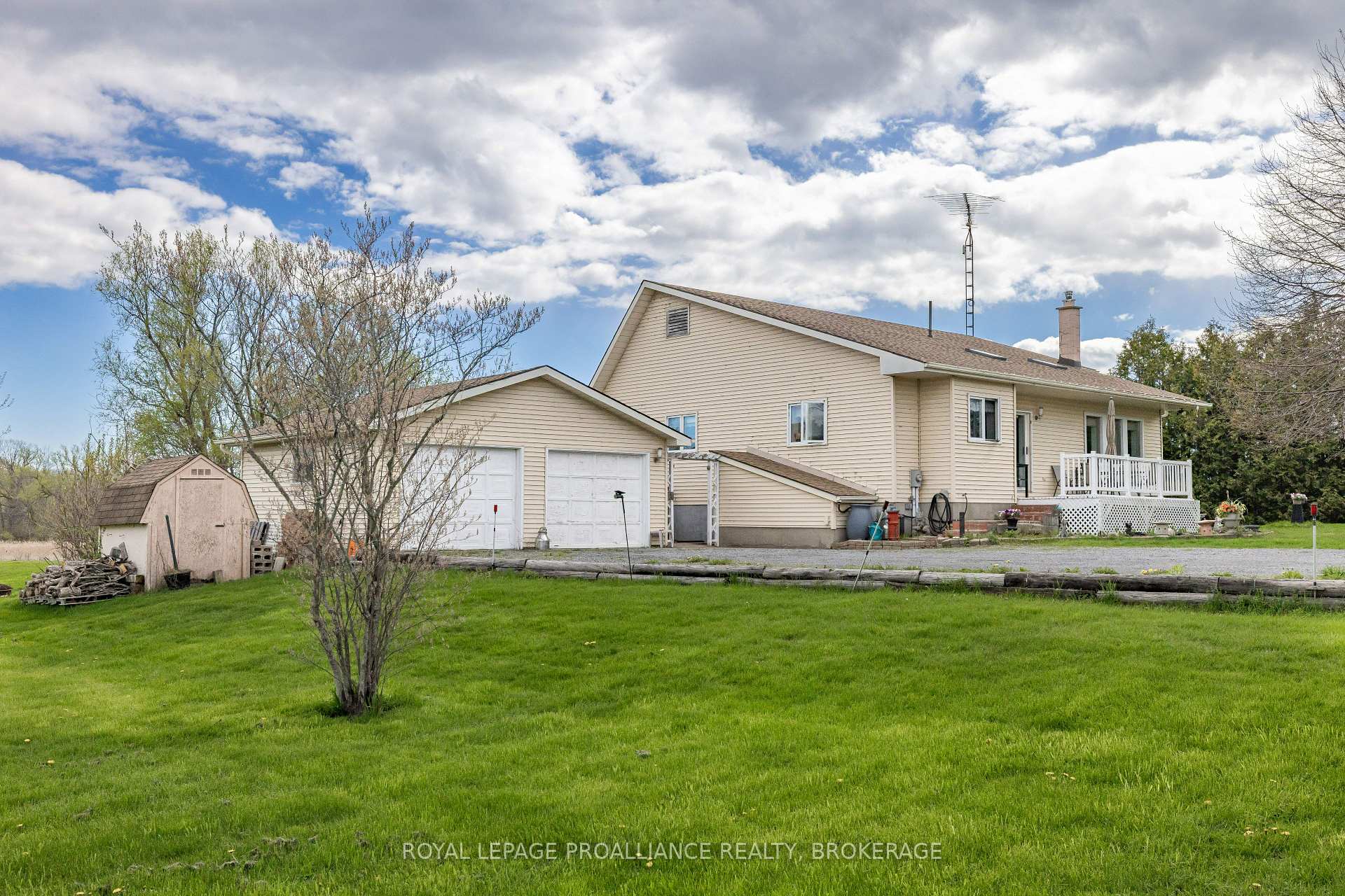 706 Spithead Road, Frontenac Islands, ON, exterior