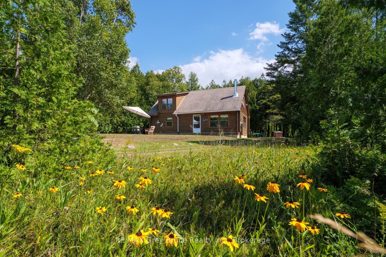 281 Shoreline Avenue, South Bruce Peninsula, ON, exterior