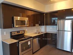 2011 - 7890 Bathurst Street, Vaughan, ON, exterior