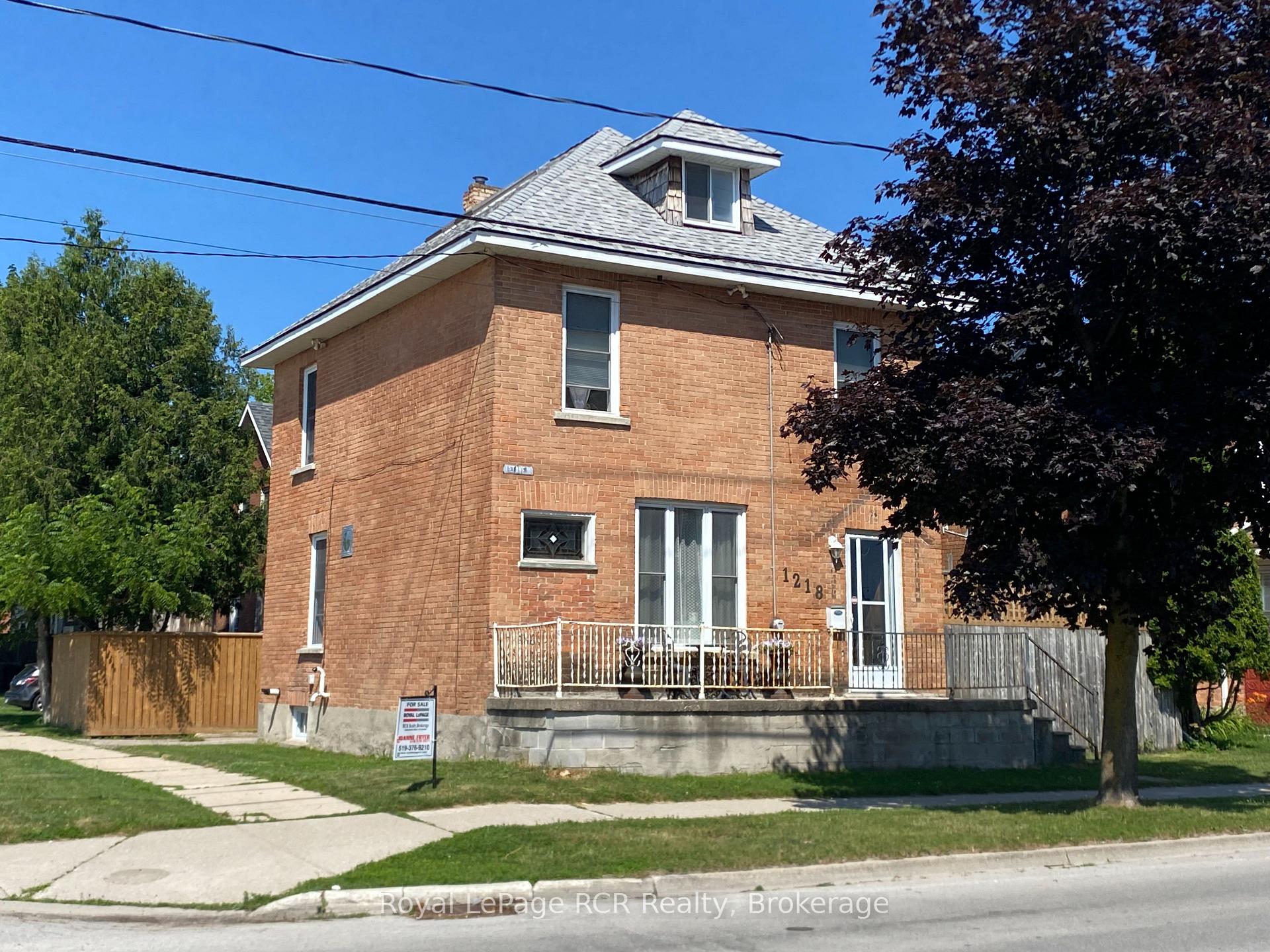 1218 1st Avenue W, Owen Sound, ON, exterior