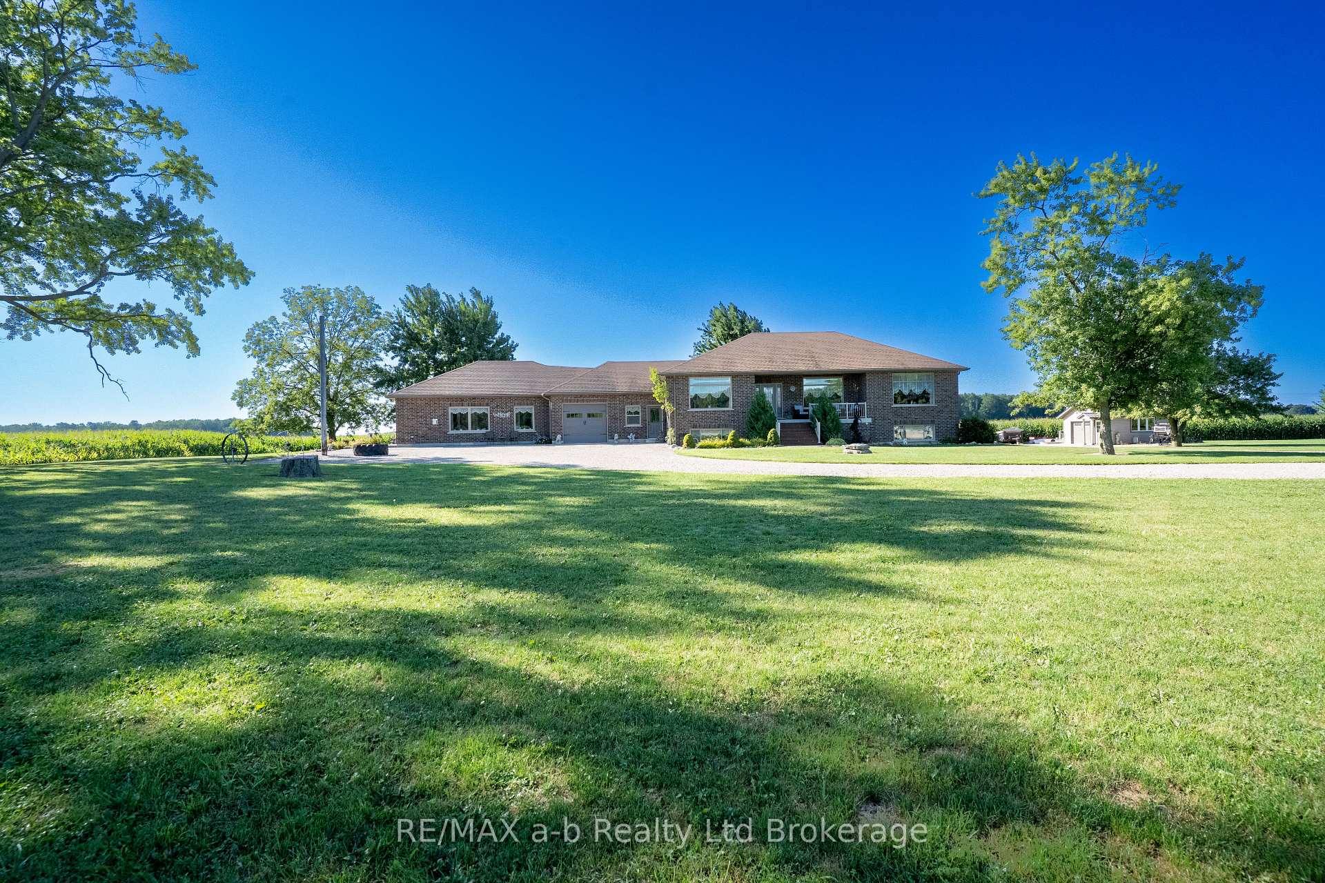324500 Mount Elgin Road, South-West Oxford, ON, exterior