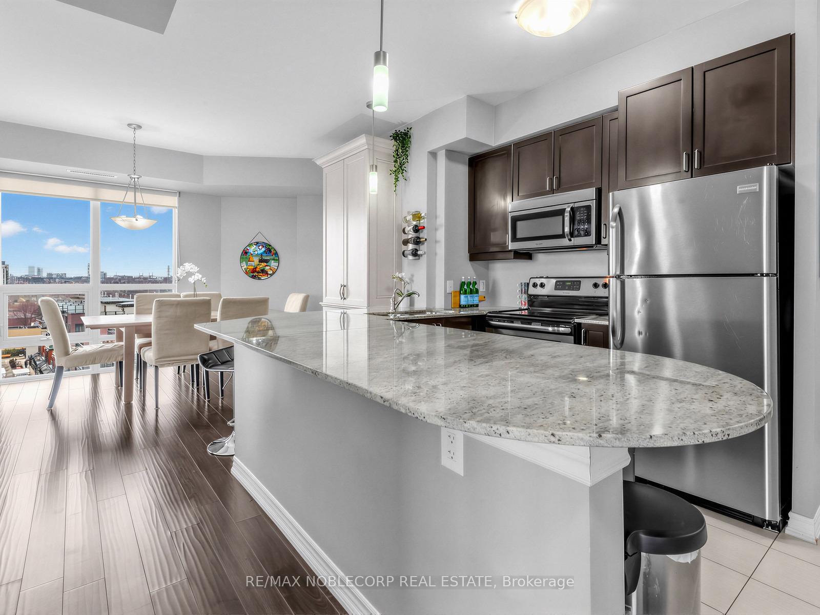 610 - 7730 Kipling Avenue, Vaughan, ON, exterior