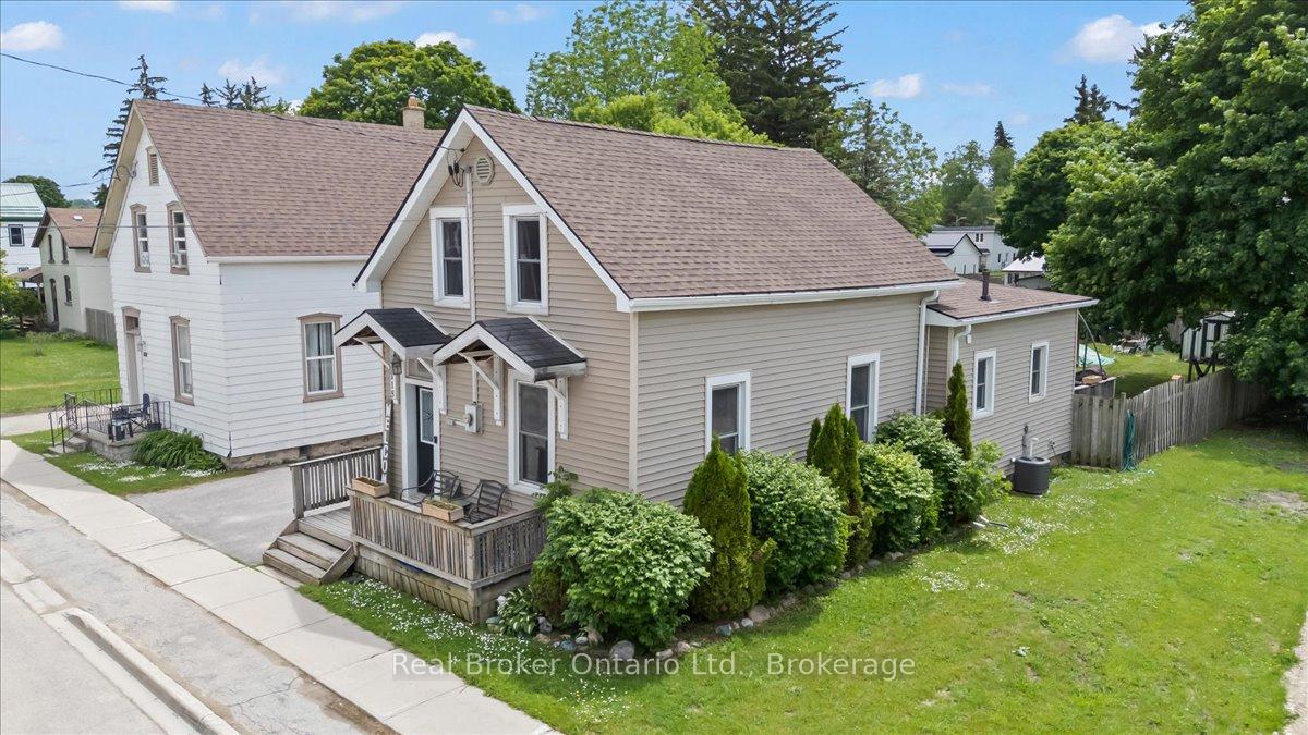 115 Durham Street W, Brockton, ON, exterior