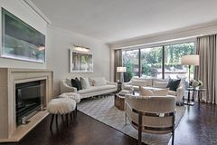 101 - 4 Lowther Avenue, Toronto C02, ON, exterior