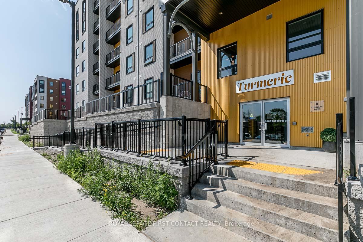 101 - 8 Culinary Lane, Barrie, ON, exterior