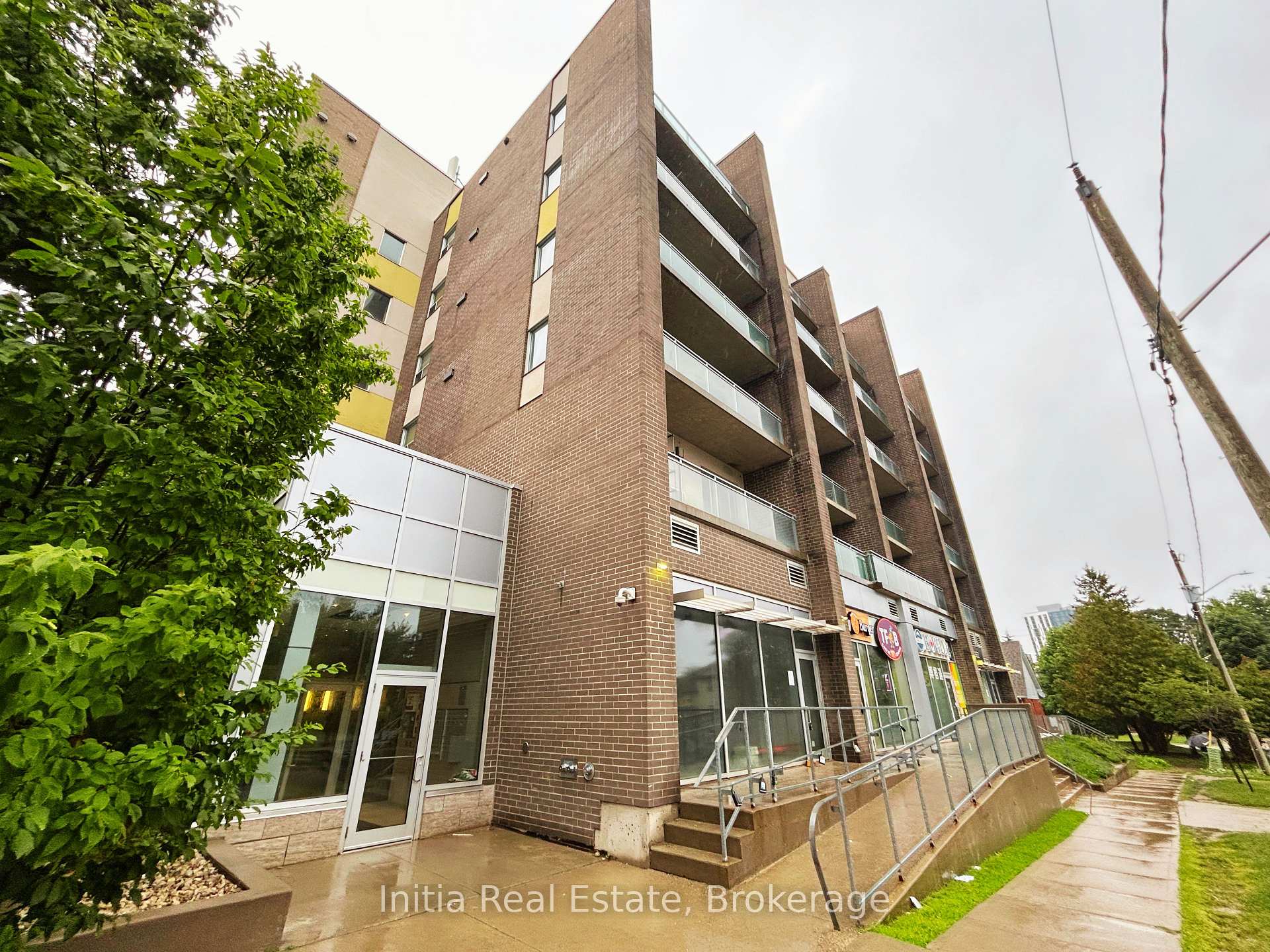 B303 - 62 Balsam Street, Waterloo, ON, exterior