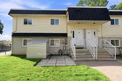 1-3 - 540 Mary Street E, Whitby, ON, exterior